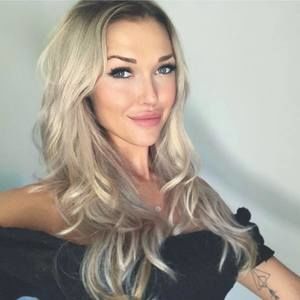 Meet your Posher, Catherine